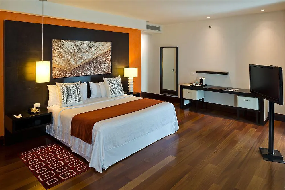 Hotel Nh Collection Guadalajara Providencia