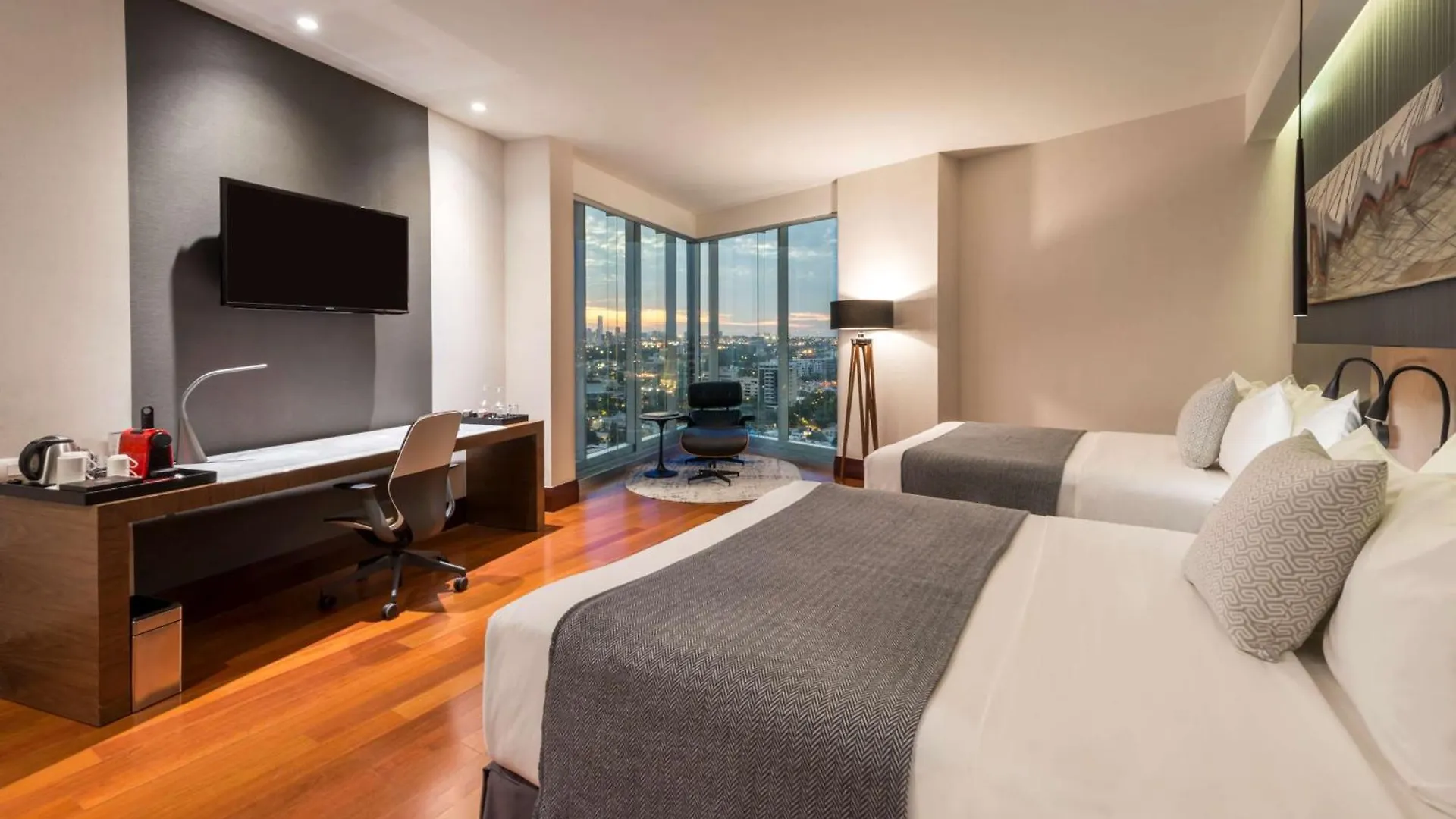 Hotel NH Collection Guadalajara Providencia