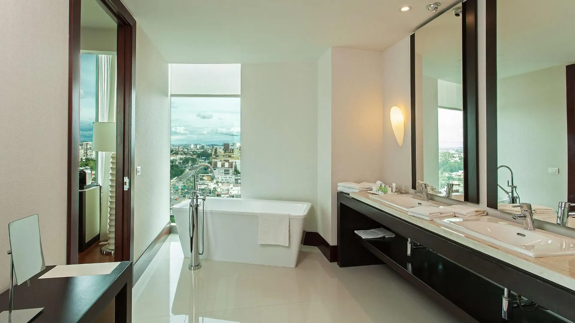 Nh Collection Guadalajara Providencia Otel