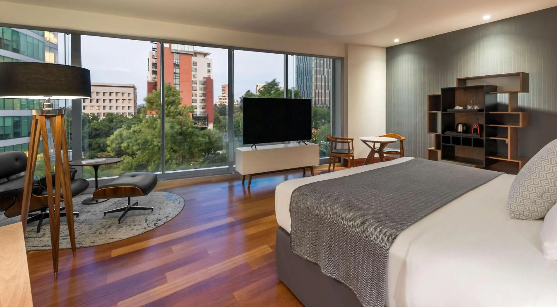 Hotel NH Collection Guadalajara Providencia 5*,