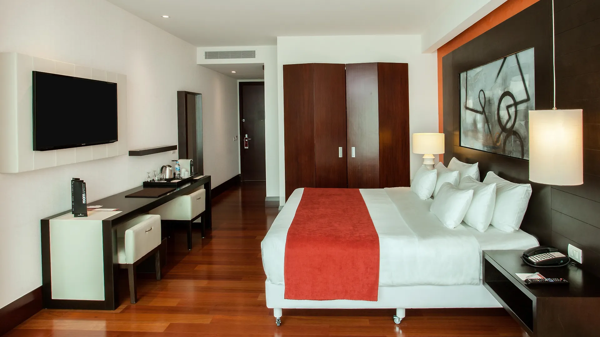 Nh Collection Guadalajara Providencia Otel